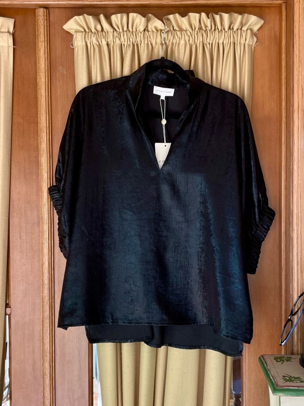 entro Shiny Black V-Neck Satin Dolman Blouse NWT